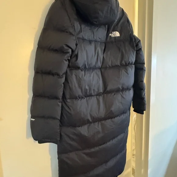 The North Face Black Puffer Coat - Picture 3 of 8